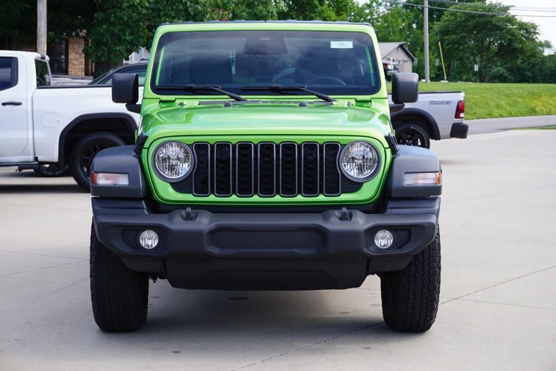 Jeep Wrangler Vehicle Full-screen Gallery Image 08