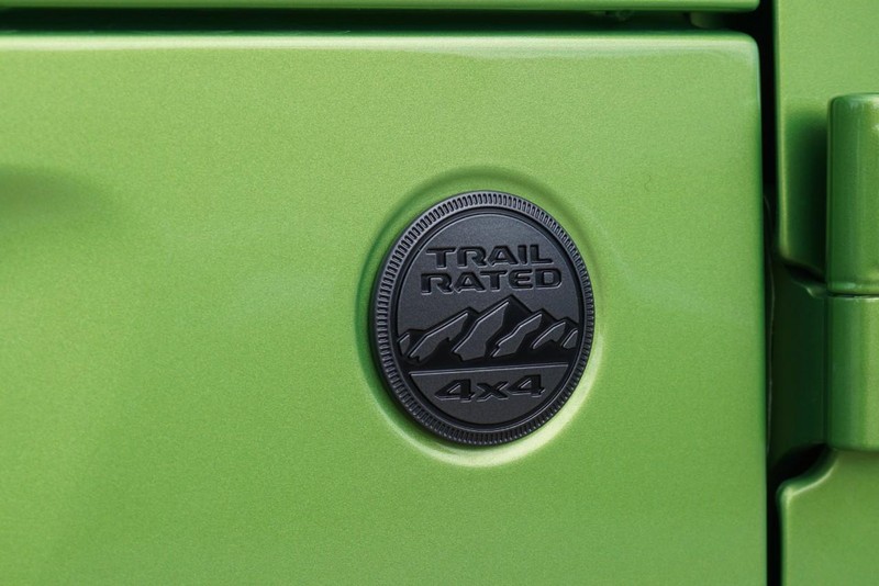 Jeep Wrangler Vehicle Full-screen Gallery Image 12