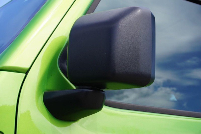 Jeep Wrangler Vehicle Full-screen Gallery Image 14