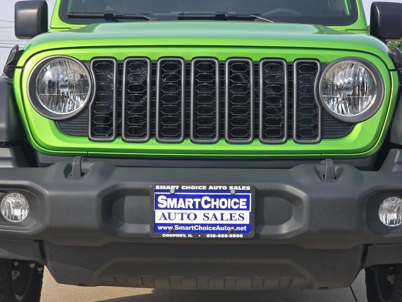 Jeep Wrangler Vehicle Full-screen Gallery Image 22