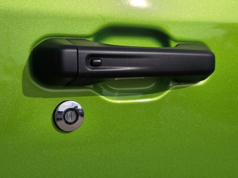 Jeep Wrangler Vehicle Full-screen Gallery Image 27
