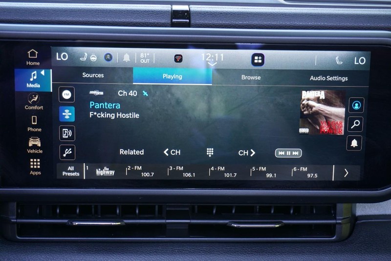 Jeep Wrangler Vehicle Full-screen Gallery Image 47