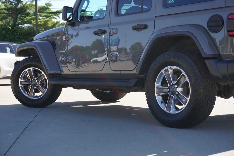 Jeep Wrangler Vehicle Full-screen Gallery Image 15