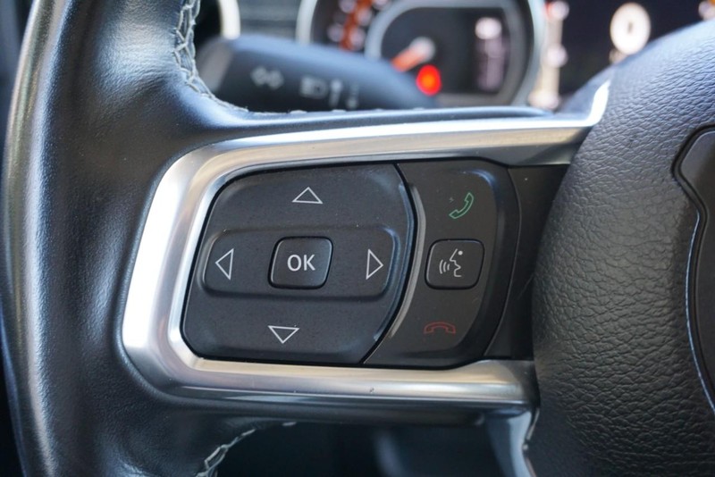 Jeep Wrangler Vehicle Full-screen Gallery Image 39