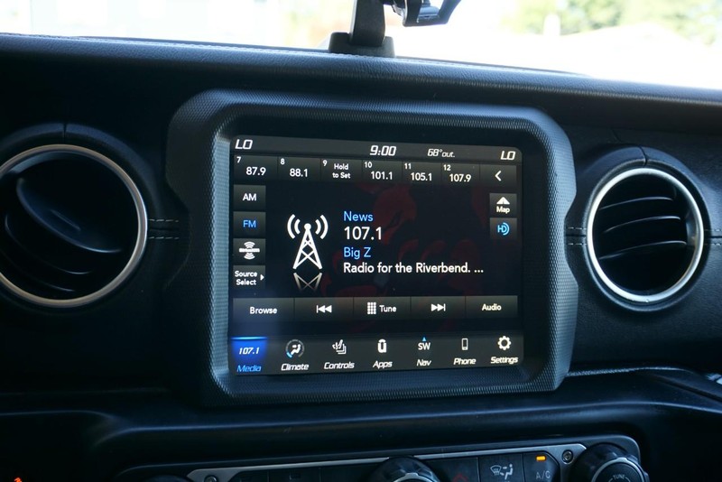 Jeep Wrangler Vehicle Full-screen Gallery Image 42