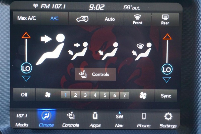 Jeep Wrangler Vehicle Full-screen Gallery Image 51