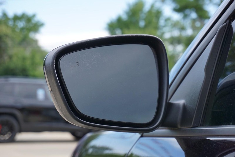 Ford Escape Vehicle Full-screen Gallery Image 15