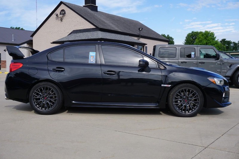 Subaru WRX STI Vehicle Full-screen Gallery Image 02