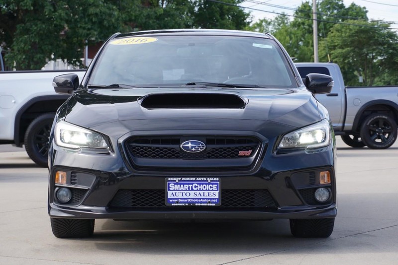 Subaru WRX STI Vehicle Full-screen Gallery Image 08