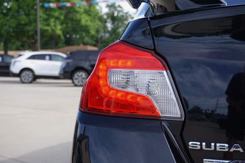 Subaru WRX STI Vehicle Full-screen Gallery Image 15