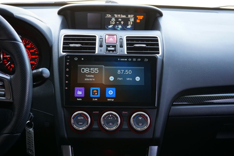 Subaru WRX STI Vehicle Full-screen Gallery Image 34