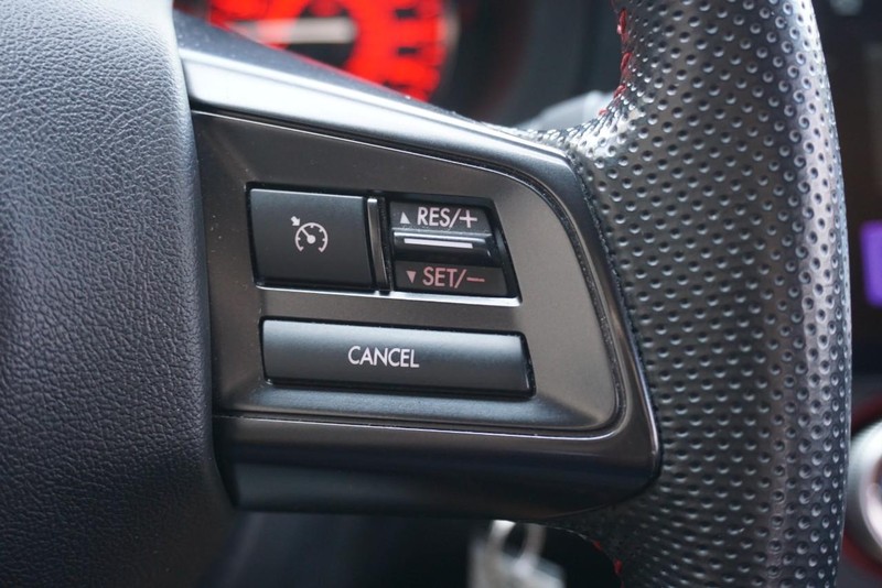 Subaru WRX STI Vehicle Full-screen Gallery Image 38