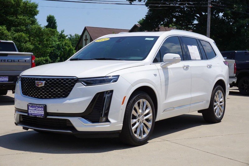 Cadillac XT6 Vehicle Full-screen Gallery Image 07