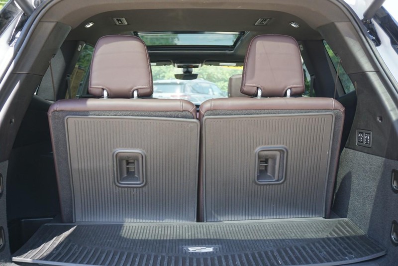 Cadillac XT6 Vehicle Full-screen Gallery Image 21