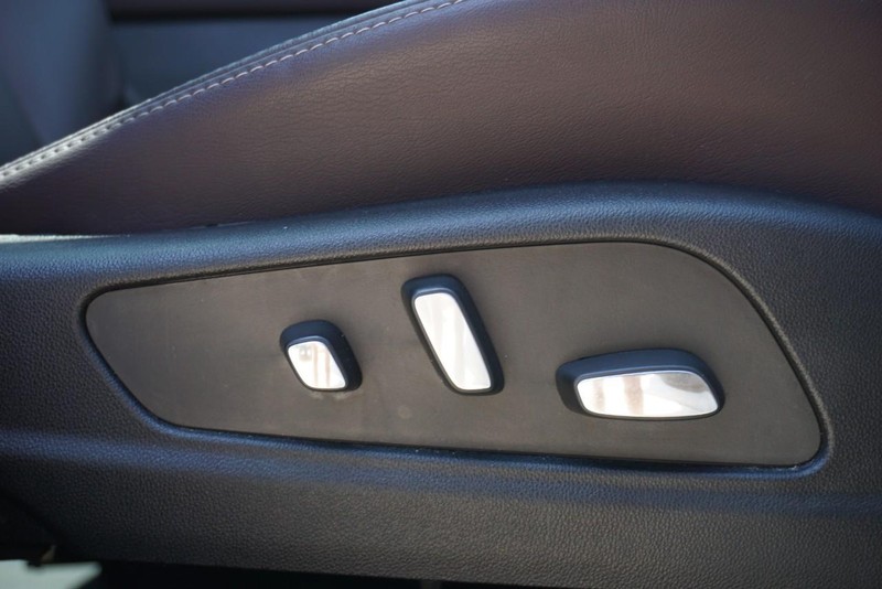 Cadillac XT6 Vehicle Full-screen Gallery Image 34