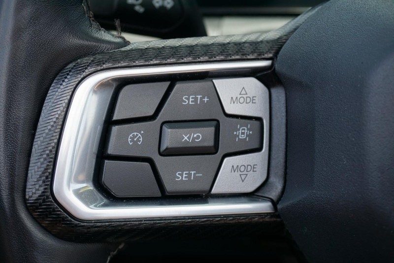 Ford Mustang Vehicle Full-screen Gallery Image 36