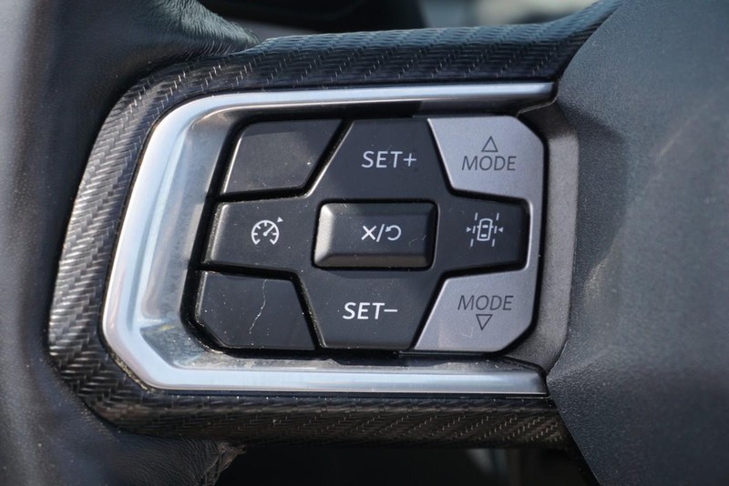 Ford Mustang Vehicle Full-screen Gallery Image 37
