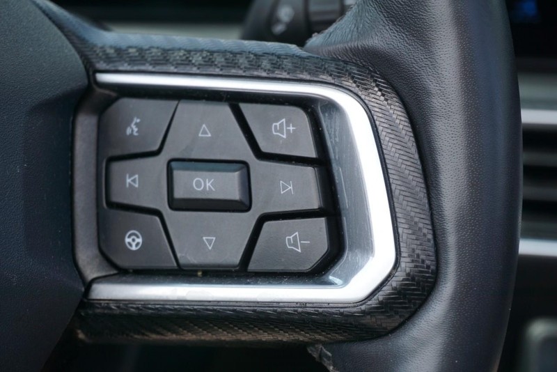 Ford Mustang Vehicle Full-screen Gallery Image 38
