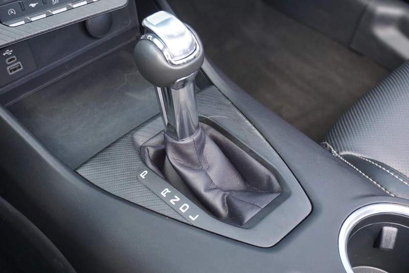 Ford Mustang Vehicle Full-screen Gallery Image 43