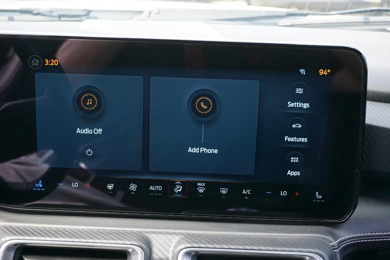 Ford Mustang Vehicle Full-screen Gallery Image 44