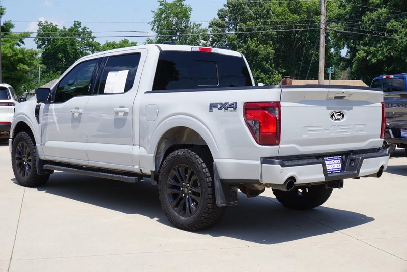 Ford F-150 Vehicle Full-screen Gallery Image 05