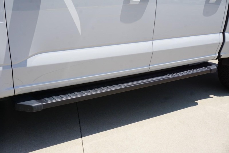 Ford F-150 Vehicle Full-screen Gallery Image 13