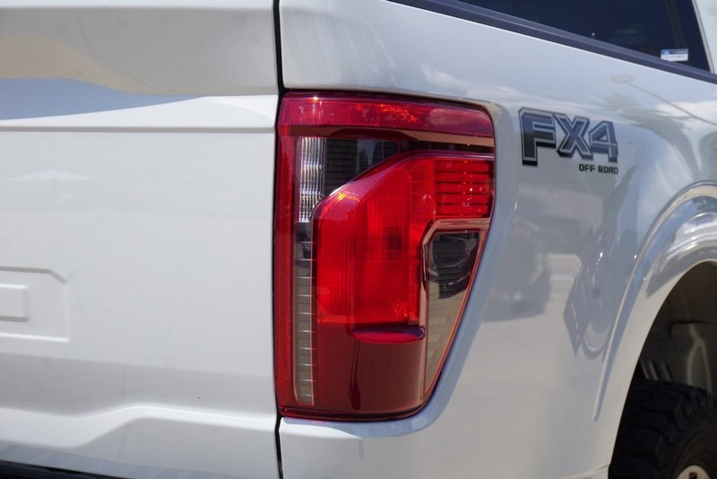 Ford F-150 Vehicle Full-screen Gallery Image 20