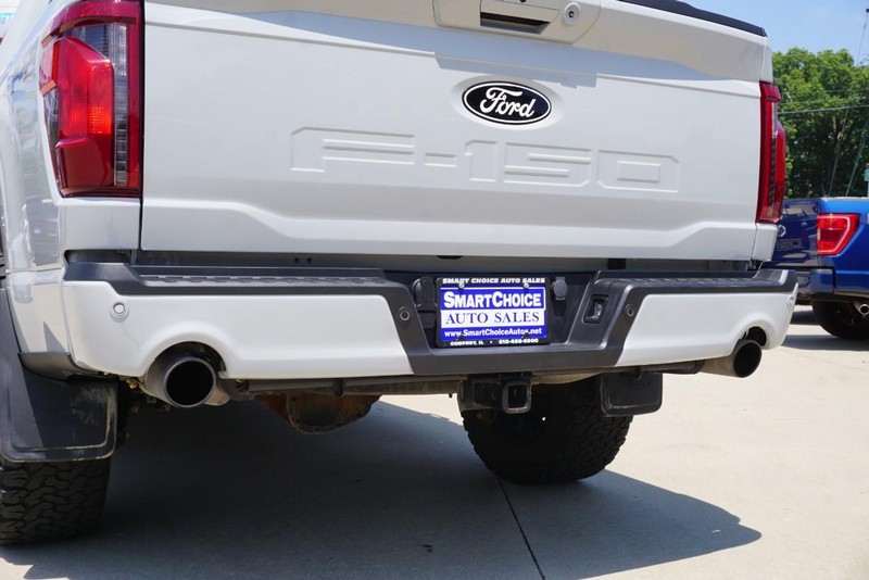 Ford F-150 Vehicle Full-screen Gallery Image 22