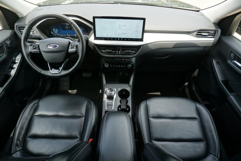 Ford Escape Vehicle Full-screen Gallery Image 32