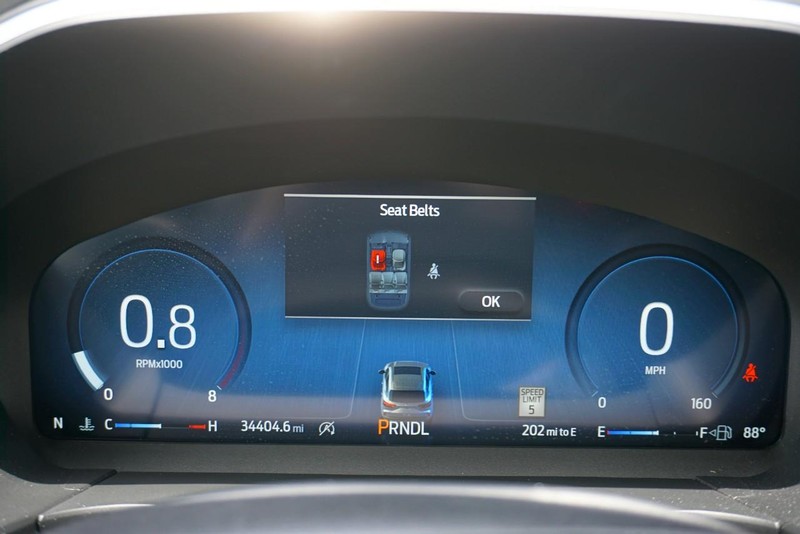 Ford Escape Vehicle Full-screen Gallery Image 40