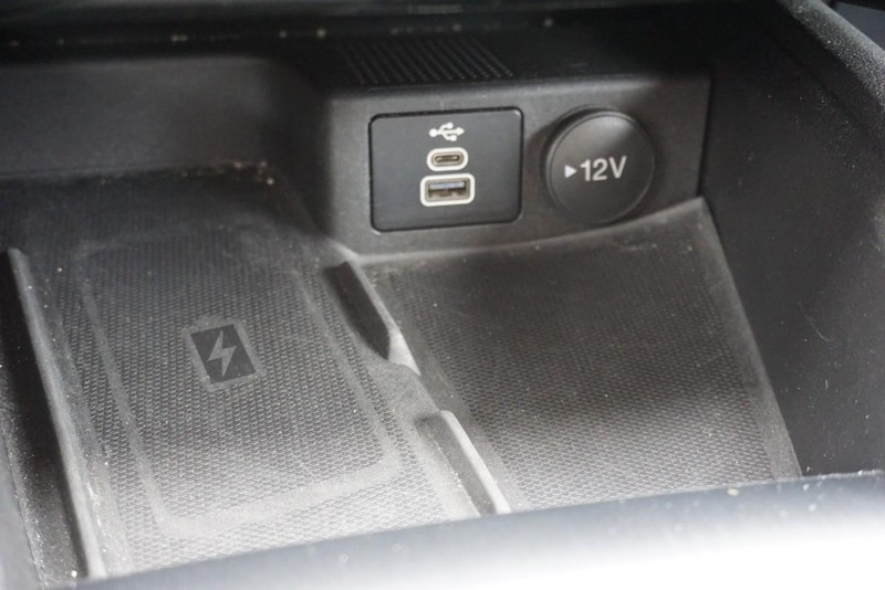 Ford Escape Vehicle Full-screen Gallery Image 43
