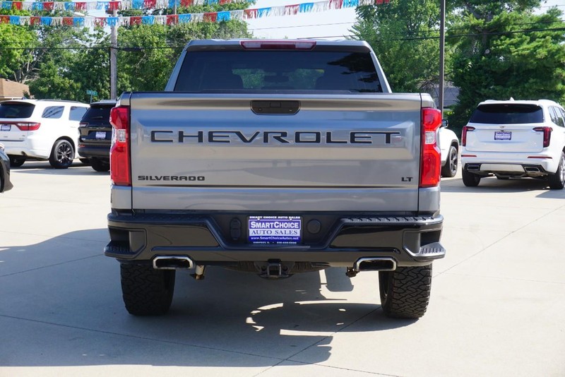 Chevrolet Silverado 1500 Vehicle Full-screen Gallery Image 04