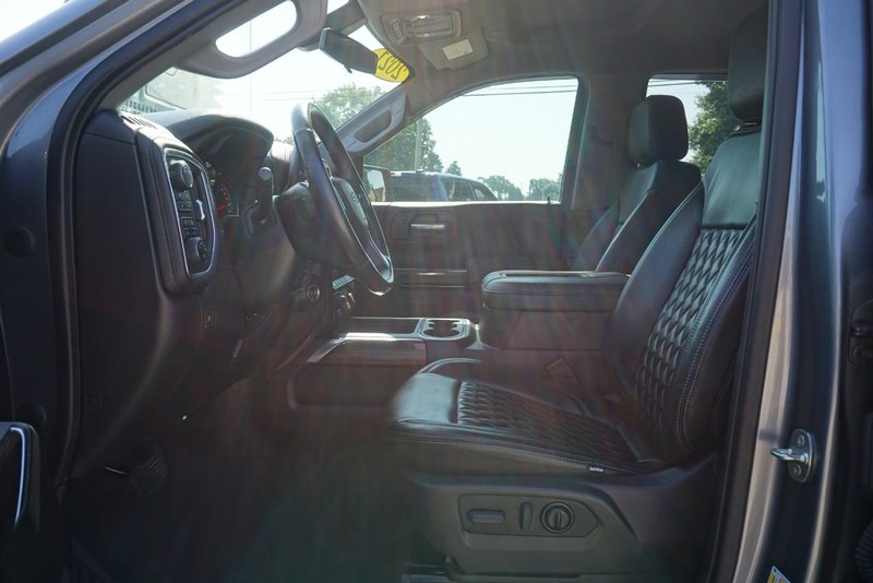 Chevrolet Silverado 1500 Vehicle Full-screen Gallery Image 27