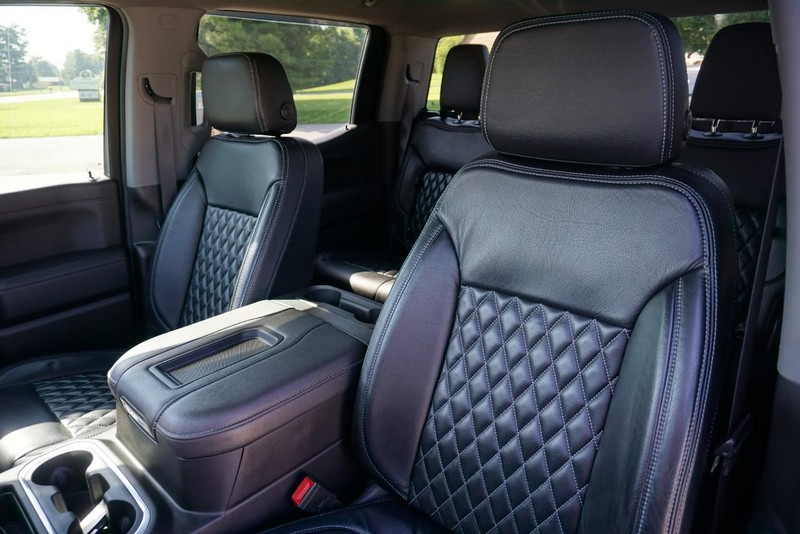 Chevrolet Silverado 1500 Vehicle Full-screen Gallery Image 29