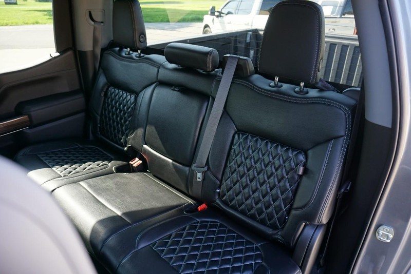 Chevrolet Silverado 1500 Vehicle Full-screen Gallery Image 31