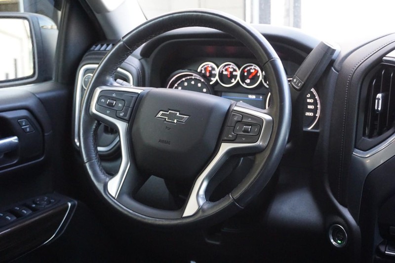Chevrolet Silverado 1500 Vehicle Full-screen Gallery Image 37