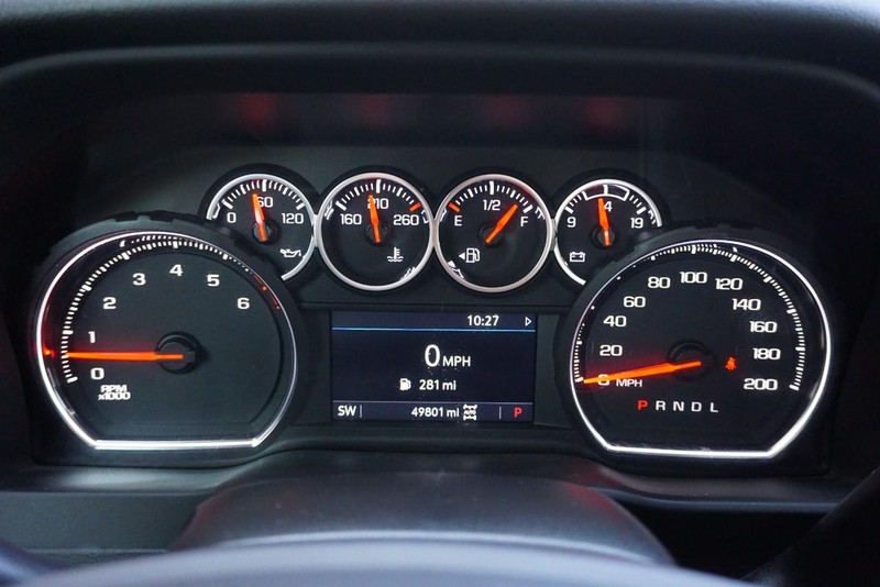 Chevrolet Silverado 1500 Vehicle Full-screen Gallery Image 43