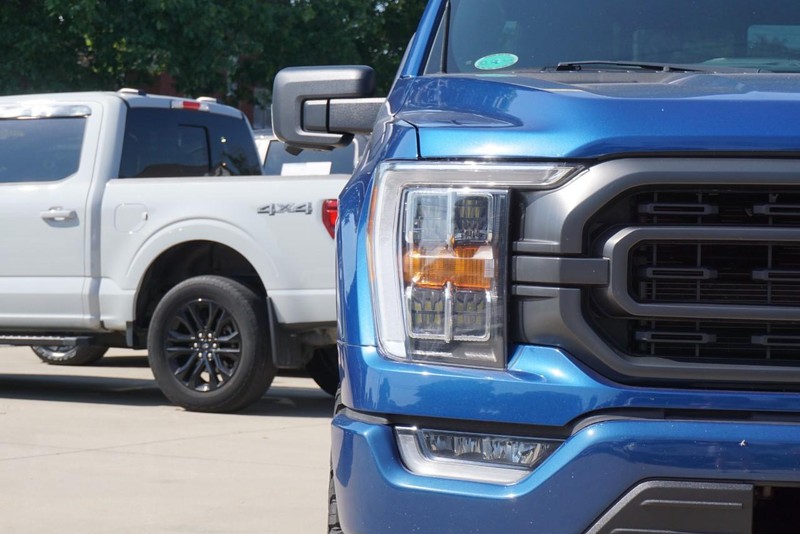 Ford F-150 Vehicle Full-screen Gallery Image 09