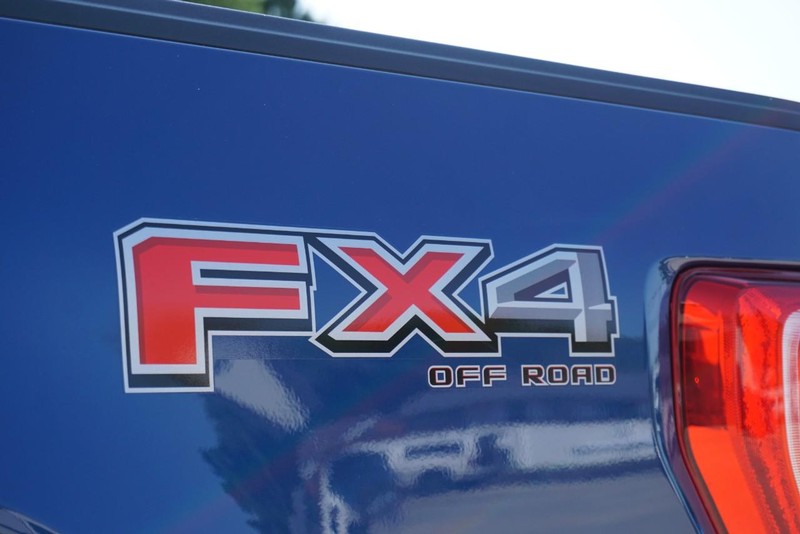 Ford F-150 Vehicle Full-screen Gallery Image 19