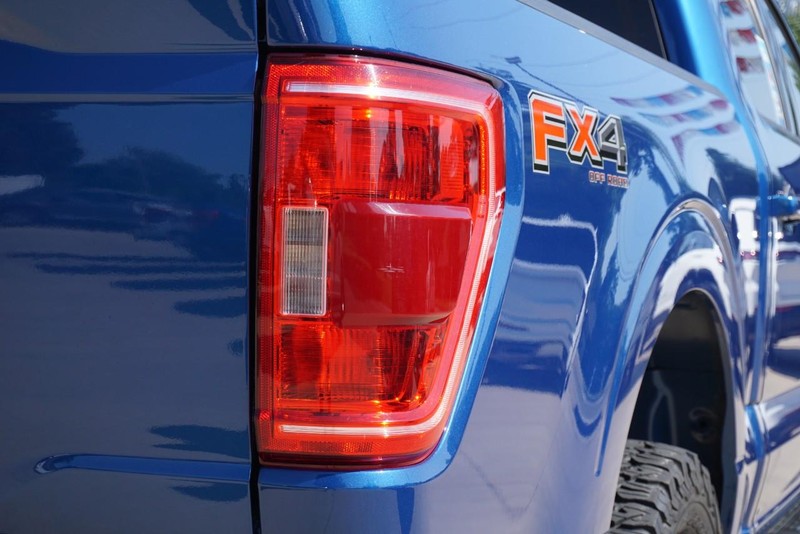 Ford F-150 Vehicle Full-screen Gallery Image 21