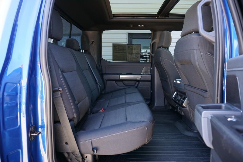 Ford F-150 Vehicle Full-screen Gallery Image 31