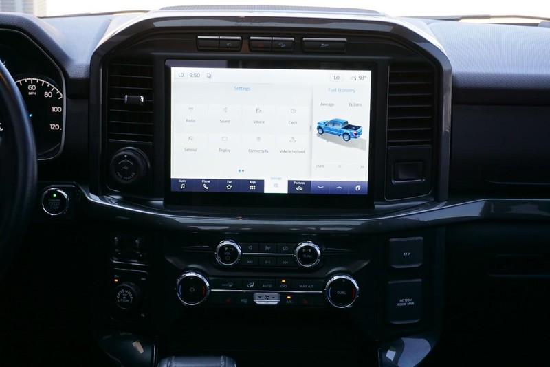 Ford F-150 Vehicle Full-screen Gallery Image 38