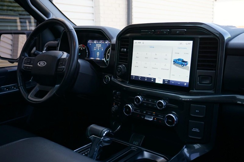 Ford F-150 Vehicle Full-screen Gallery Image 39