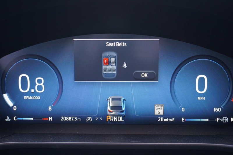 Ford Escape Vehicle Full-screen Gallery Image 39