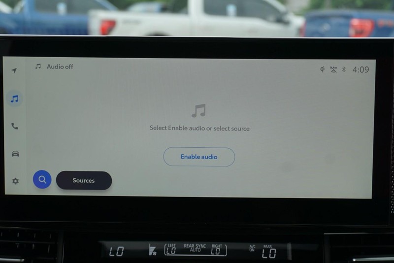 Toyota Sienna Vehicle Full-screen Gallery Image 54