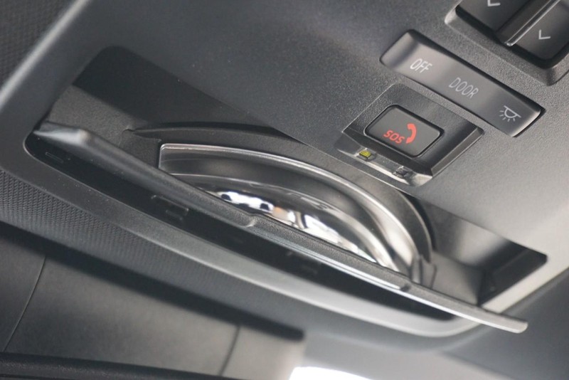 Toyota Sienna Vehicle Full-screen Gallery Image 62