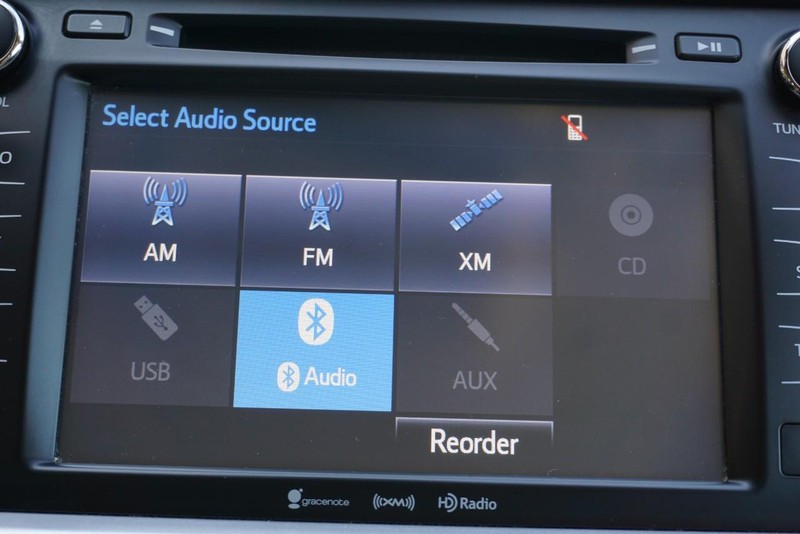 Toyota Highlander Vehicle Full-screen Gallery Image 56