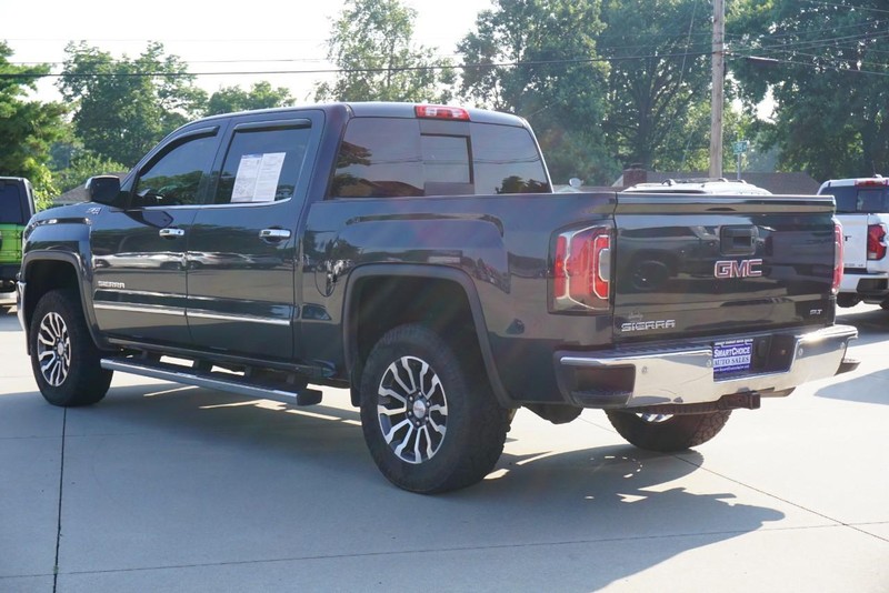 GMC Sierra 1500 Vehicle Full-screen Gallery Image 05