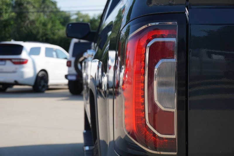GMC Sierra 1500 Vehicle Full-screen Gallery Image 19