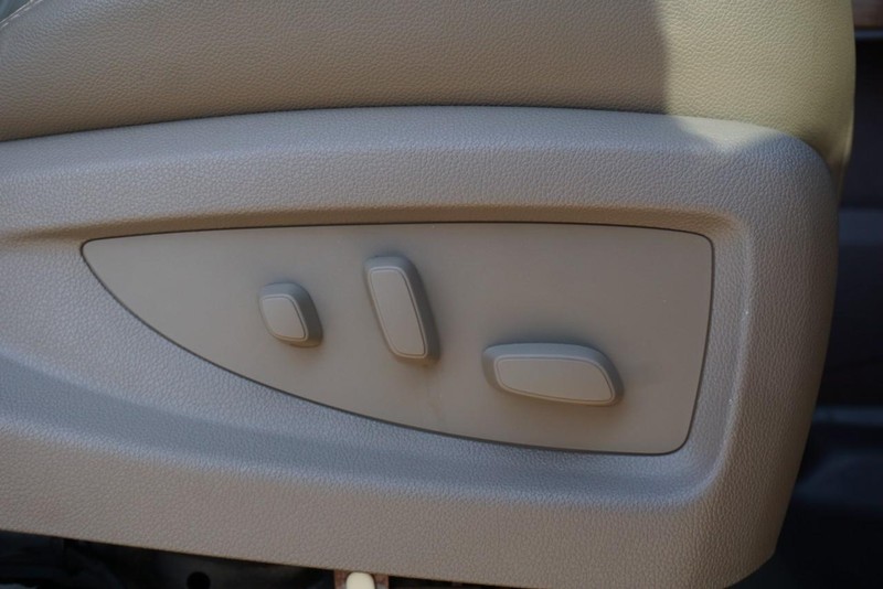 GMC Sierra 1500 Vehicle Full-screen Gallery Image 31